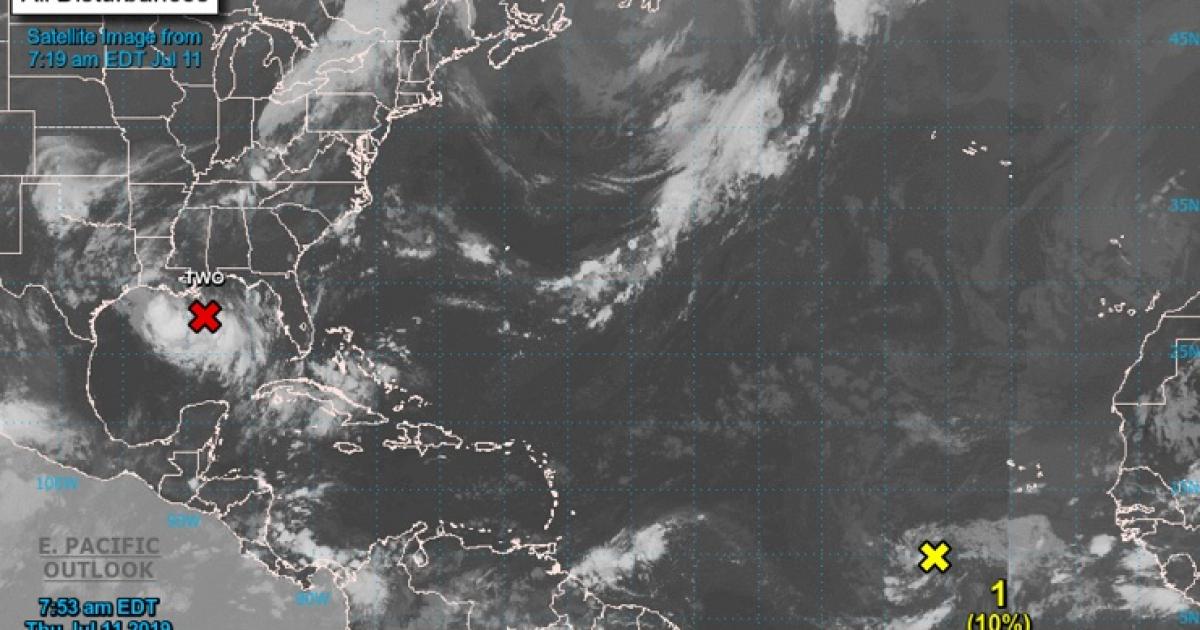 Une onde tropicale surveillée par le NHC