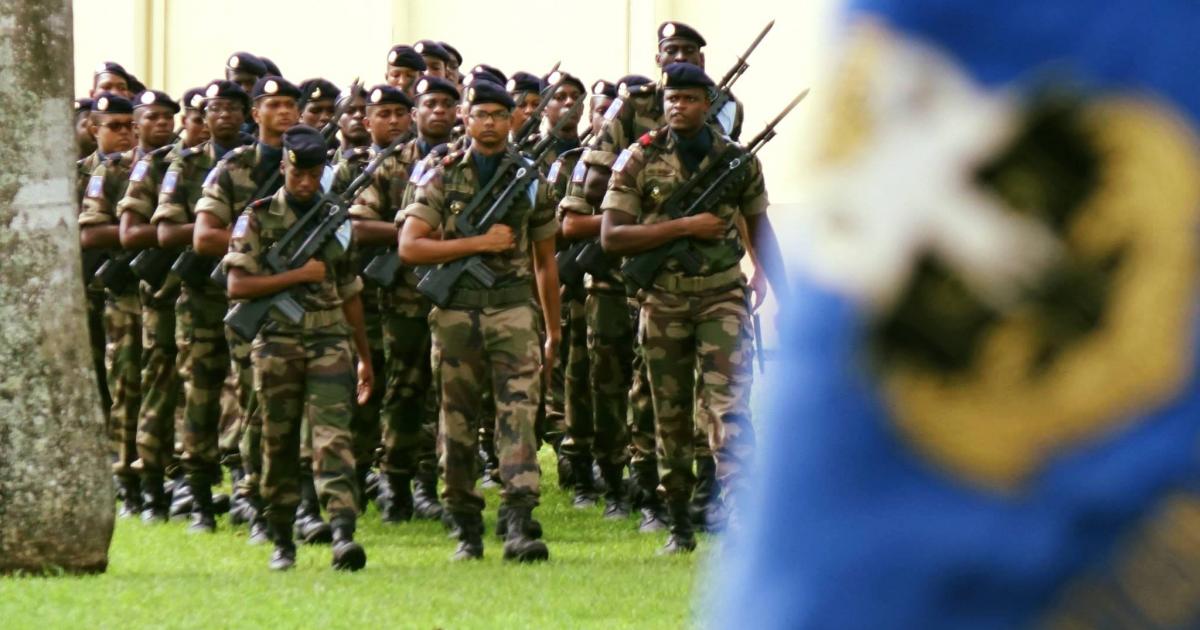 Les jeunes antillais du RSMA ont défilé à Paris pour la fête nationale