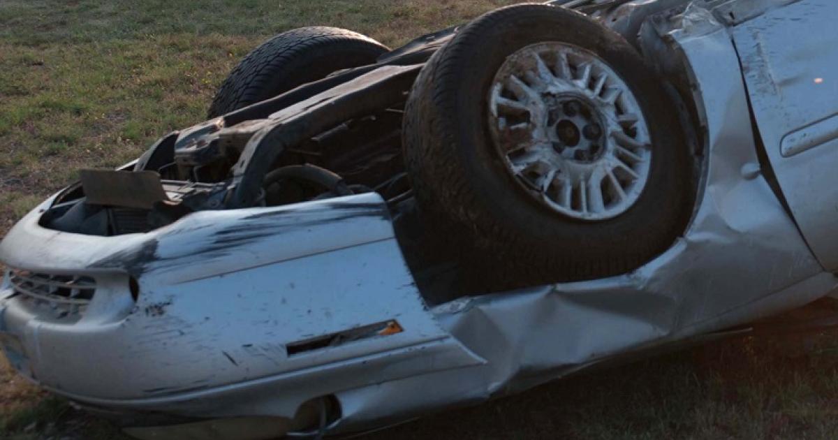     





Petit-Bourg : une voiture renversée sur la chaussée à Colin




