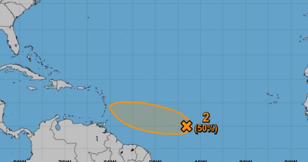     





Une onde tropicale  donne des signes d'organisation




