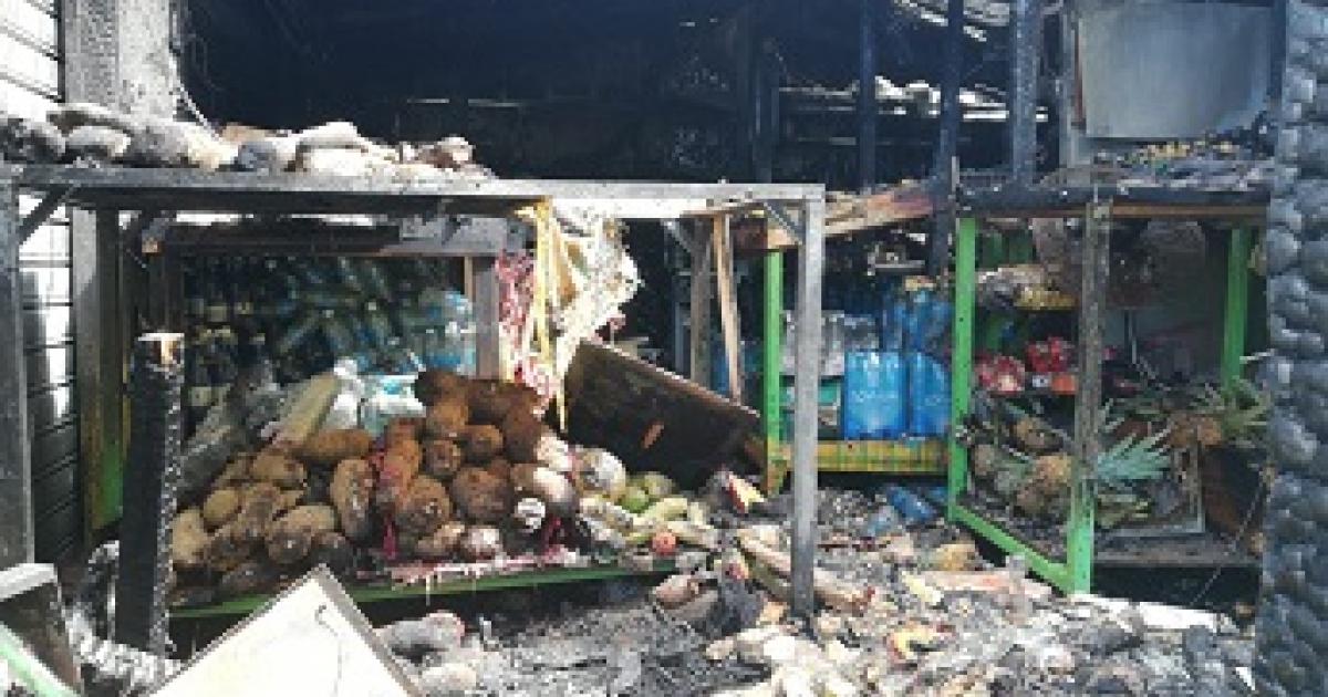 Au Petit Marché Montauban, ravagé par les flammes