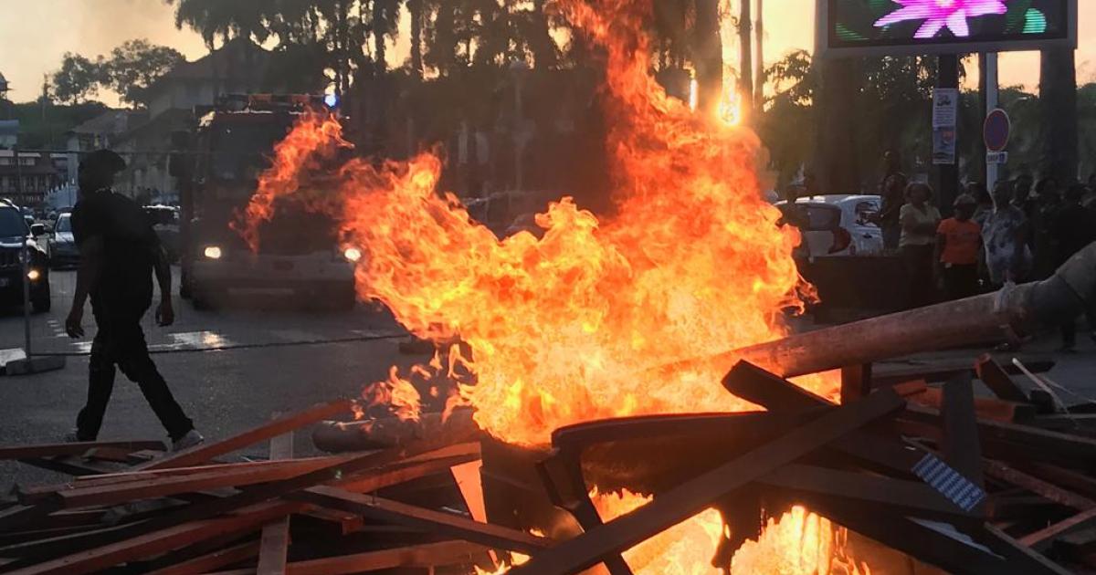 Echauffourées en Guyane : le leader des 500 Frères en garde à vue