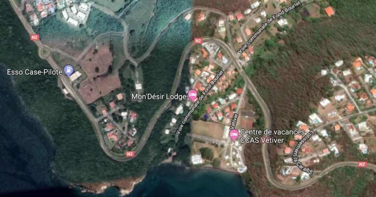     





Du gazole sur la chaussée : la RN2 est complètement paralysée




