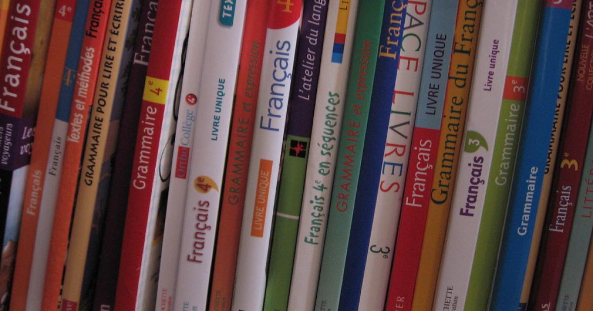     





Les lycéens auront bien leurs manuels scolaires cette année 





