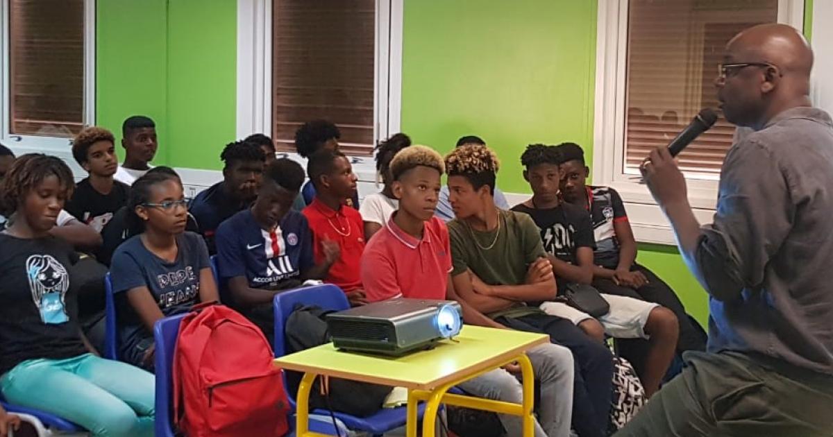     





Racisme : Lilian Thuram échange avec des lycéens 




