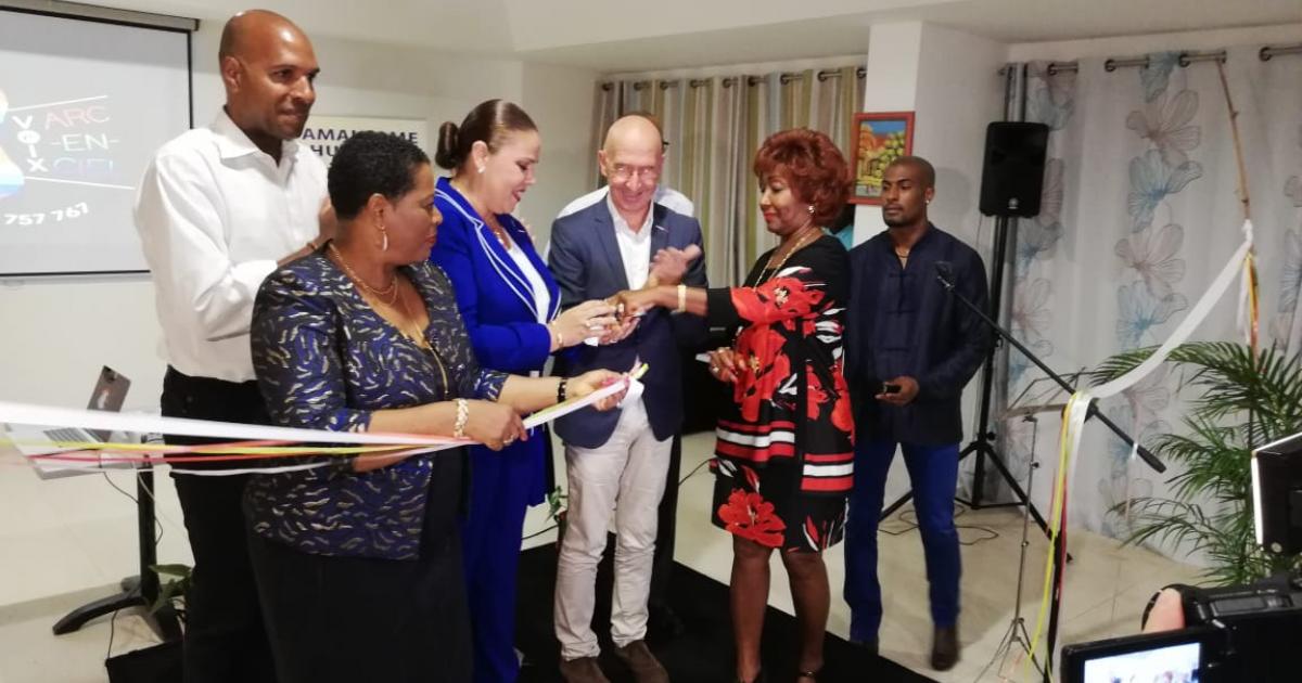 Une ligne d’écoute anti-homophobie et anti-transphobie en Guadeloupe