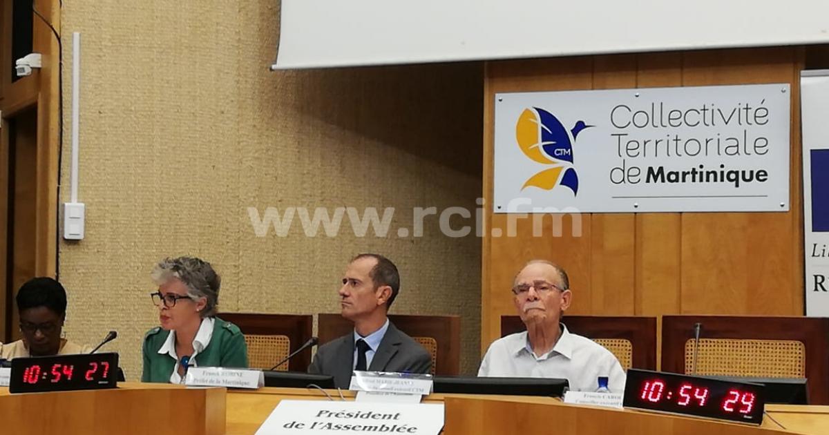 Signature d'une convention entre l'Etat et la CTM contre la pauvreté