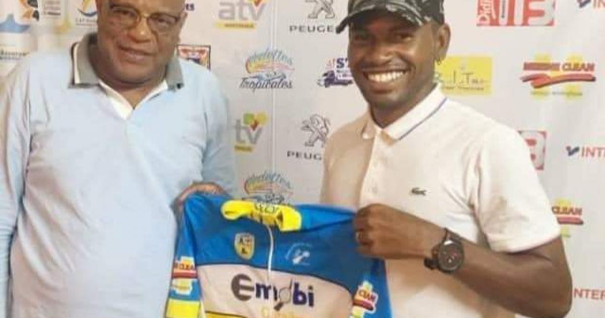 Le président de l'UCS dénonce les conditions des transferts de ses anciens coureurs