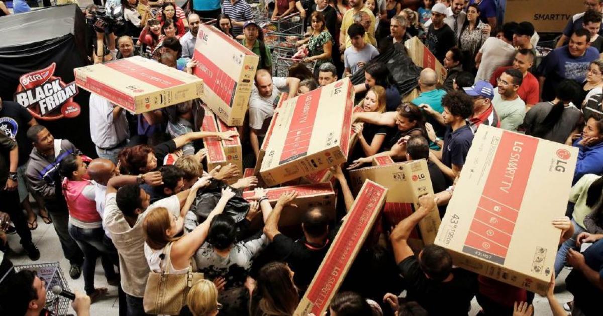     





Vendredi c'est le "Black Friday" : internet se prépare 




