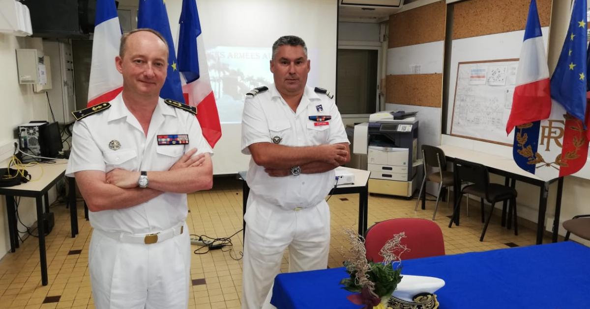 Le contre-amiral Jean Hausermann prend le commandement des forces armées