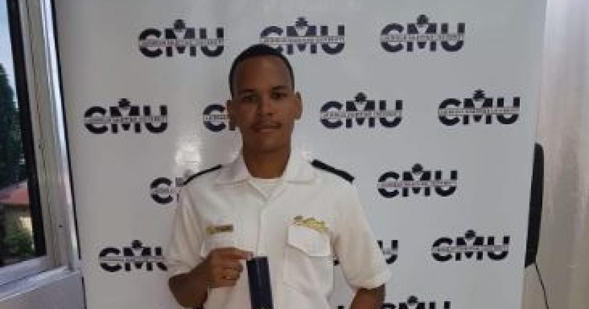     





Le parcours atypique de Maxime Florentiny qui a obtenu son diplôme en Jamaïque




