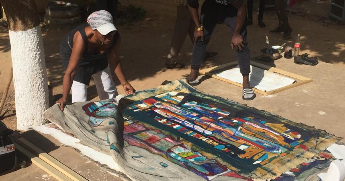     





L'artiste Mounia est au Burkina Faso afin d'exposer ses œuvres




