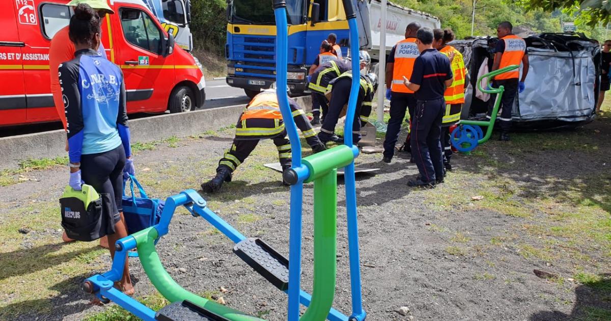 Impressionnant accident à Gourbeyre