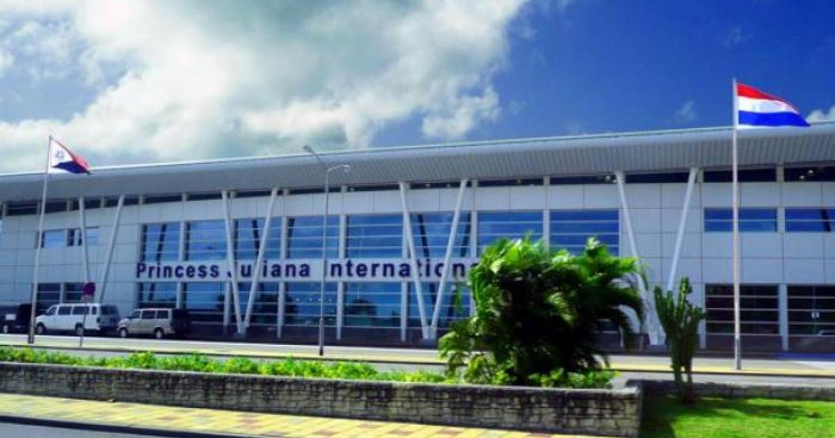 Sint Marteen : liaisons aériennes suspendues avec l'Europe et les USA à partir de mardi