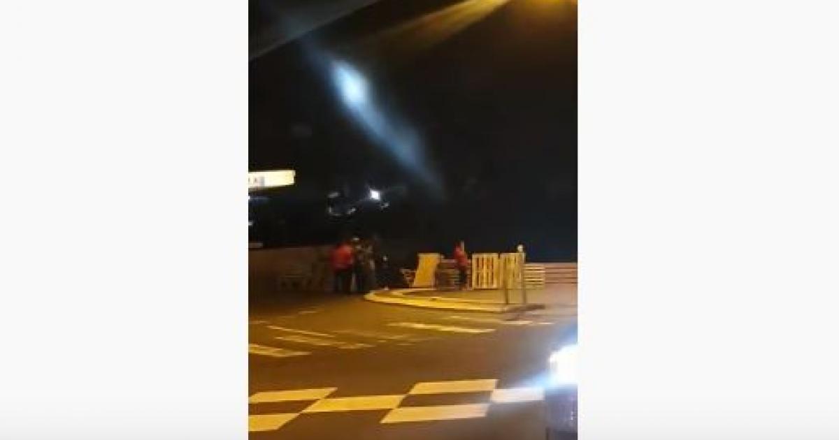     





La CGTM-SOEM bloque le port, la Sara et l'aéroport




