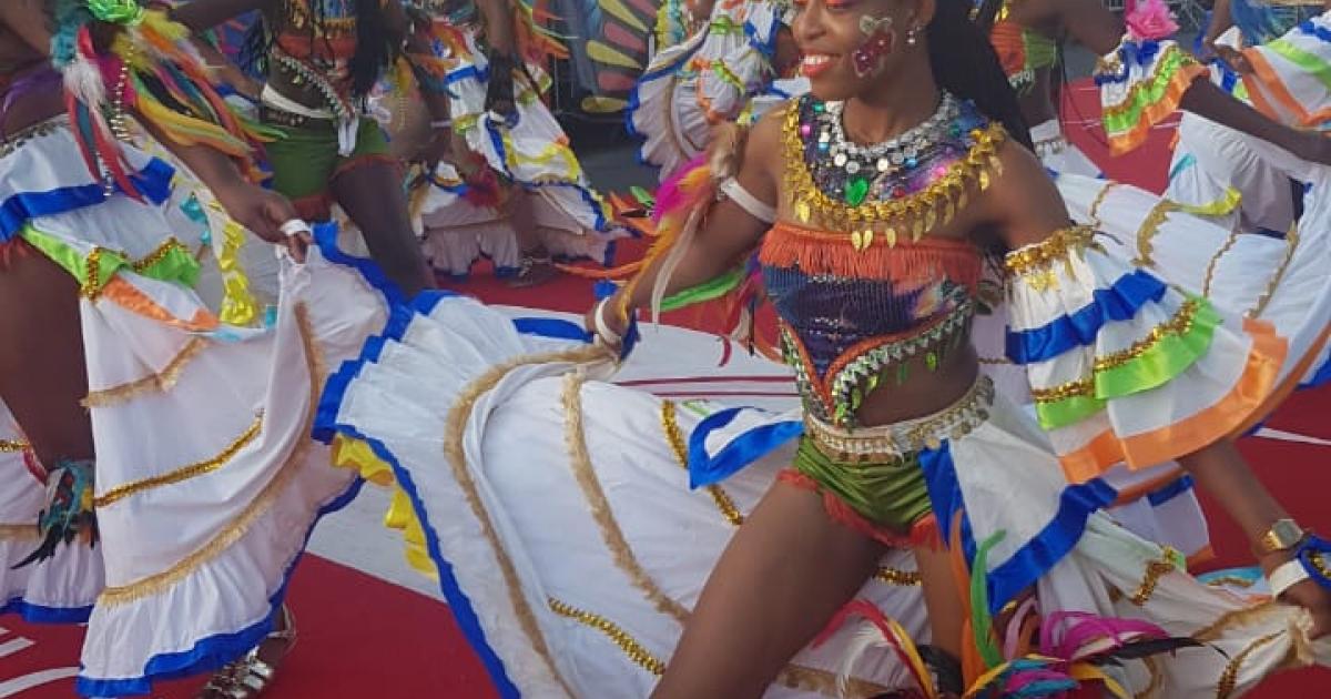     





Festival de couleurs pour la parade Woy Mi Mas 2020




