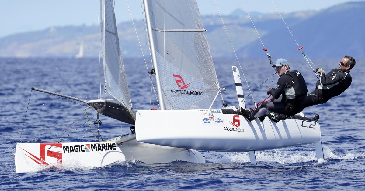 Franck Cammas et Mathieu Vandame remportent la première étape du Martinique Cata Raid 2020