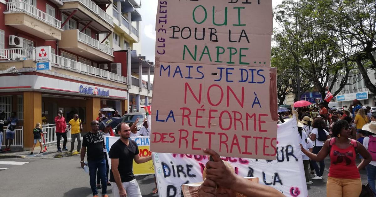    





Environ 1 500 personnes dans les rues de Fort-de-France afin de protester contre la réforme des retraites




