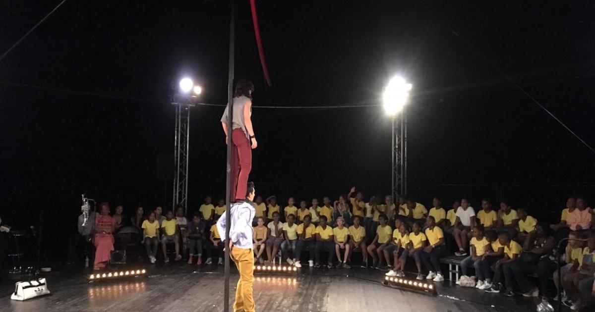 Découvrez « Appuies-toi sur moi » de la Compagnie Cirquons Flex