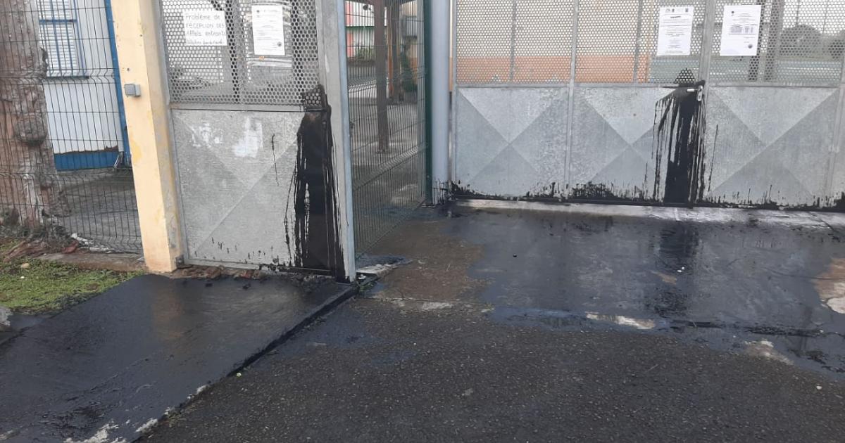 Une quinzaine d'établissements scolaires vandalisés en 3 mois
