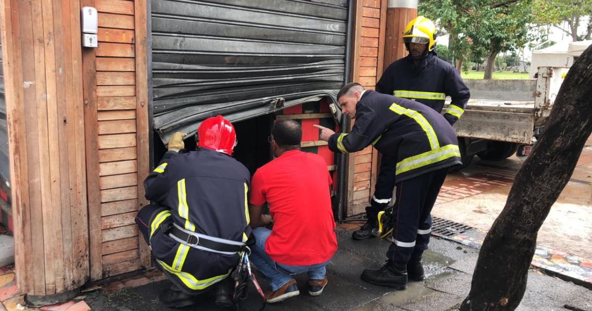 Kiosque ravagé par les flammes : les pompiers de retour sur place