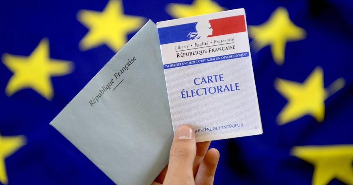     





Un jour, un débat : le personnel municipal et la neutralité politique pendant le service





