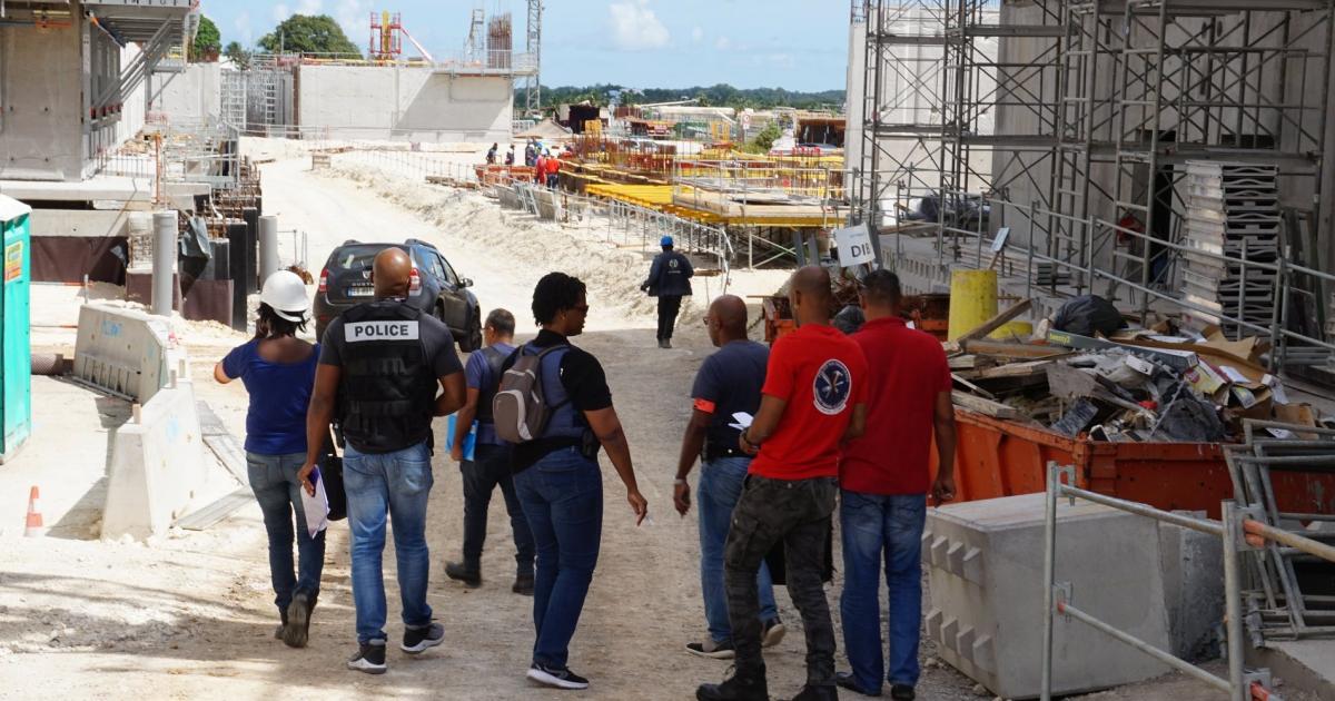     





Le travail illégal contrôlé sur le chantier du nouveau CHU	 




