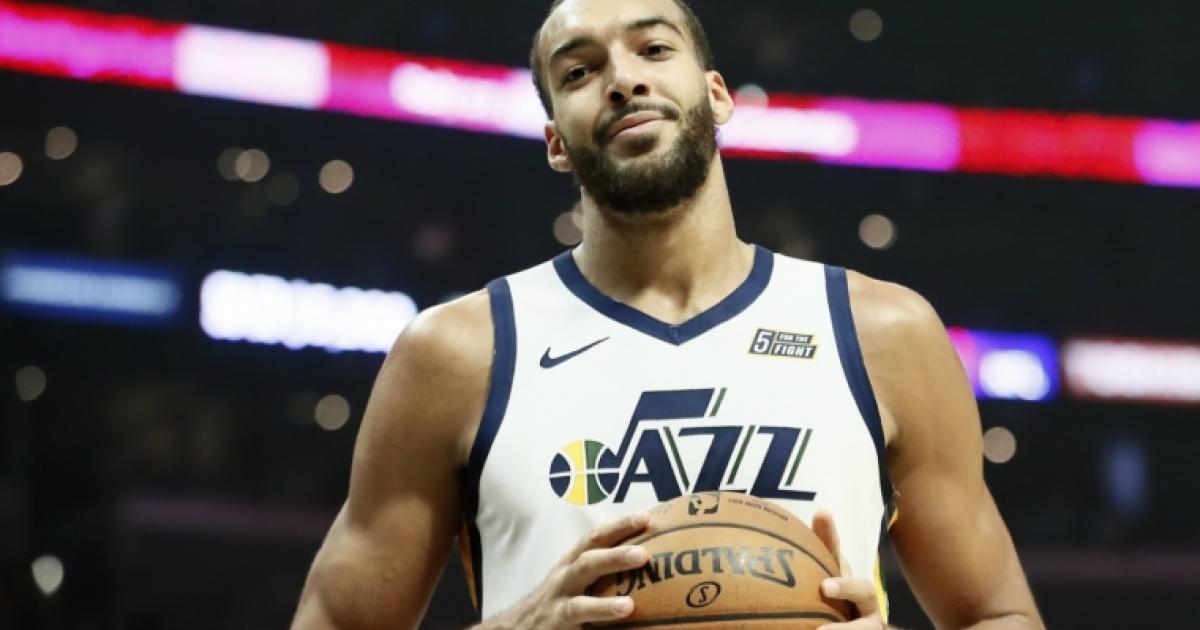     





Rudy Gobert, premier contaminé de la NBA, est guéri 




