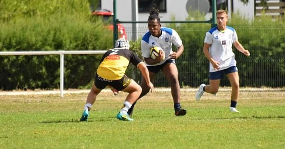     





Maximilien : guadeloupéen confiné à Agen 




