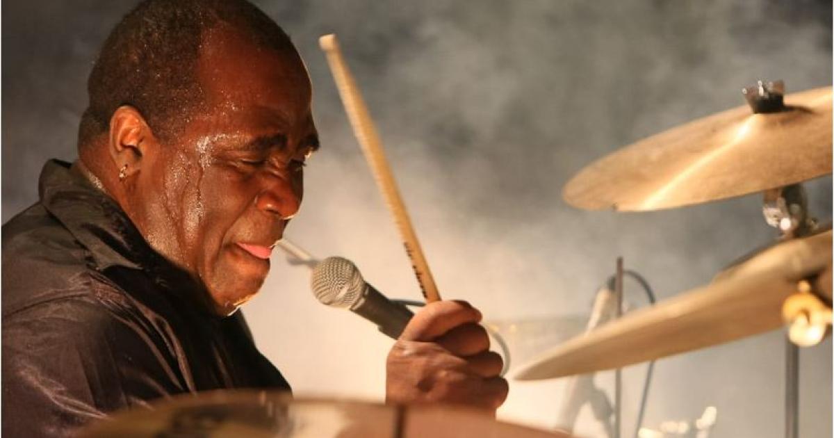     





Patrick Francfort, le batteur des Gibson Brother, emporté par le covid-19




