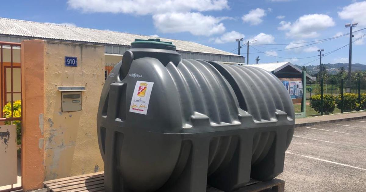     





Sécheresse : Près de 30 000 litres d'eau disponibles au Lamentin




