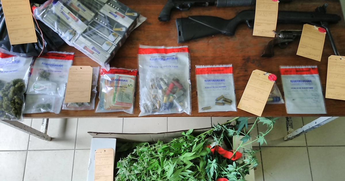 Contrôlé avec un joint dans sa voiture, il finit en prison