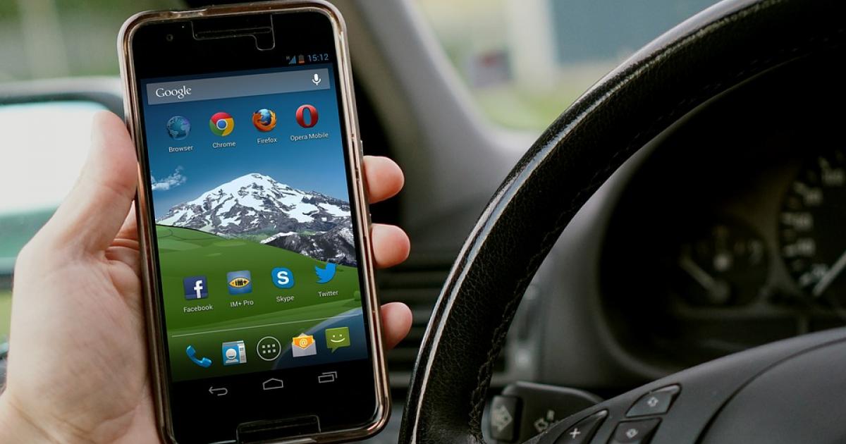Téléphone au volant : le permis retenu automatiquement