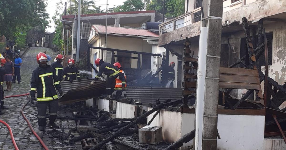     





Un homme sauvé in extremis dans un incendie à Saint Pierre




