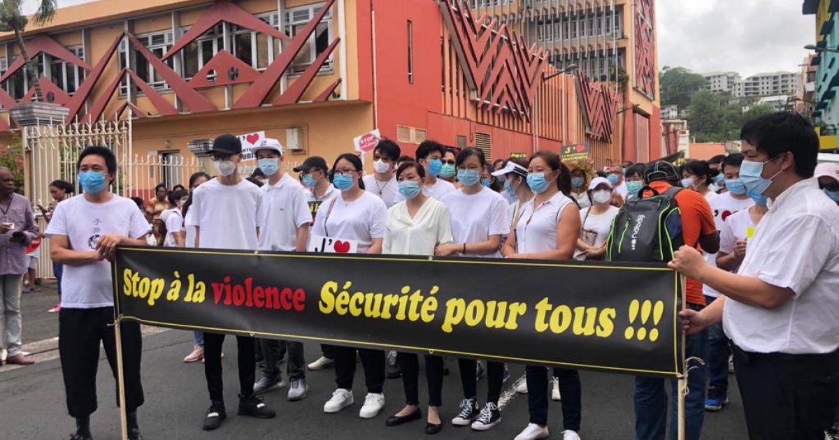 Émotion et désir de sécurité à la marche en mémoire du commerçant chinois abattu dans son magasin