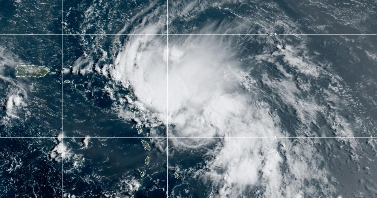     





La tempête Laura a été officiellement nommée




