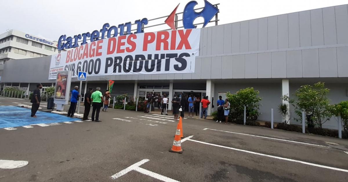Le centre commercial de Dillon bloqué par des manifestants