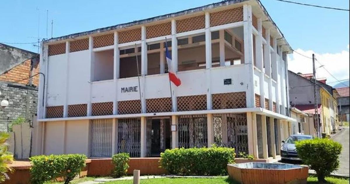     





Trois cas de covid-19 à la mairie du Carbet




