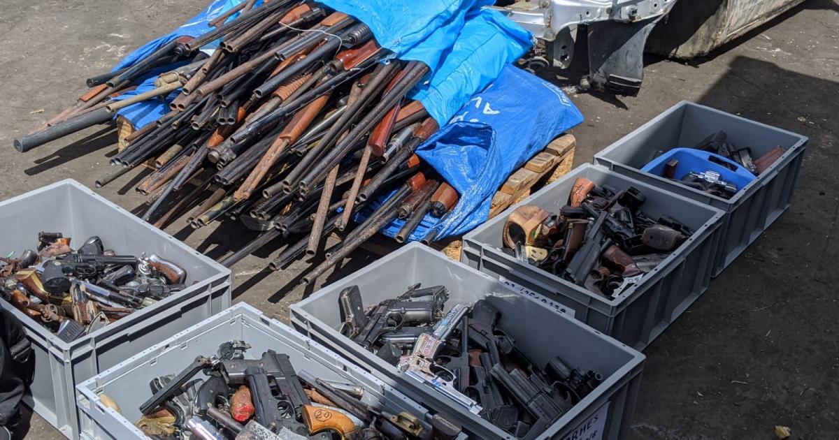     





Déposez les armes : plus de 1 000 armes détruites




