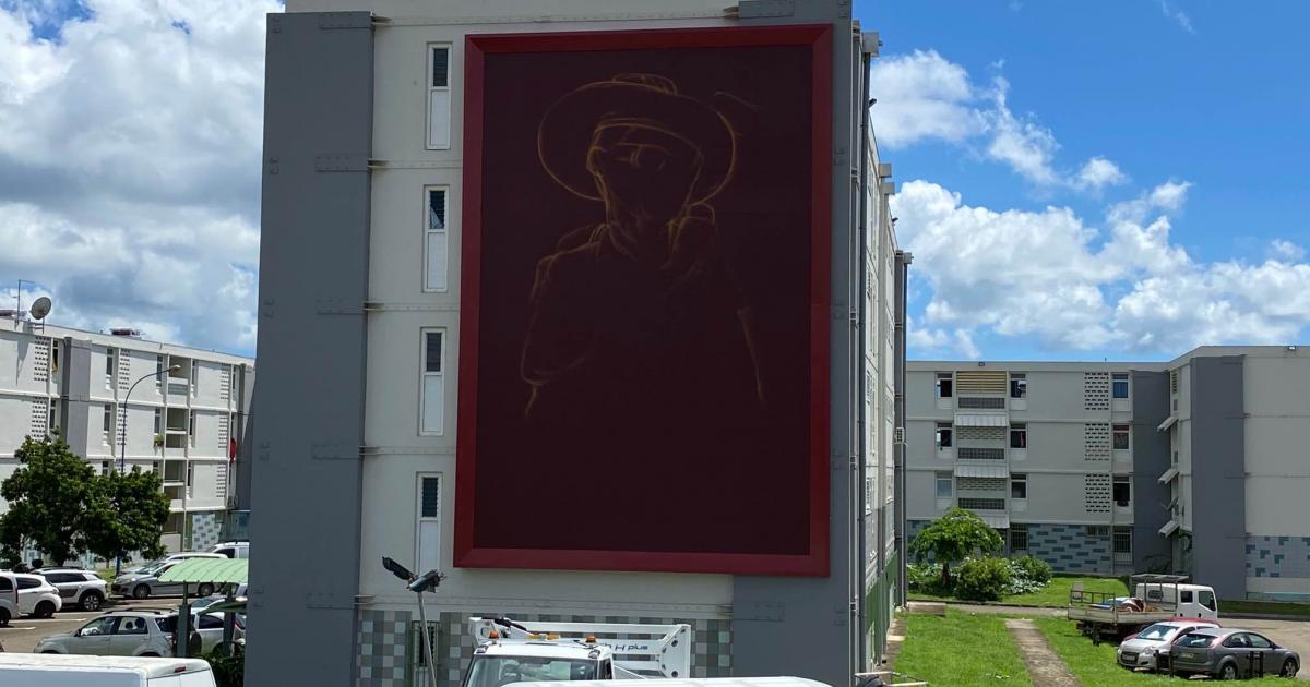     





Dillon : Ti -Emile se tape l'affiche !




