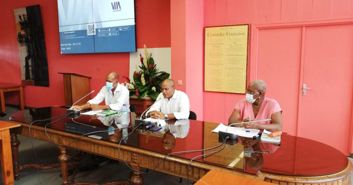Chlordécone : Josette Manin et Serge Letchimy insistent sur la nécessité d'une loi-cadre