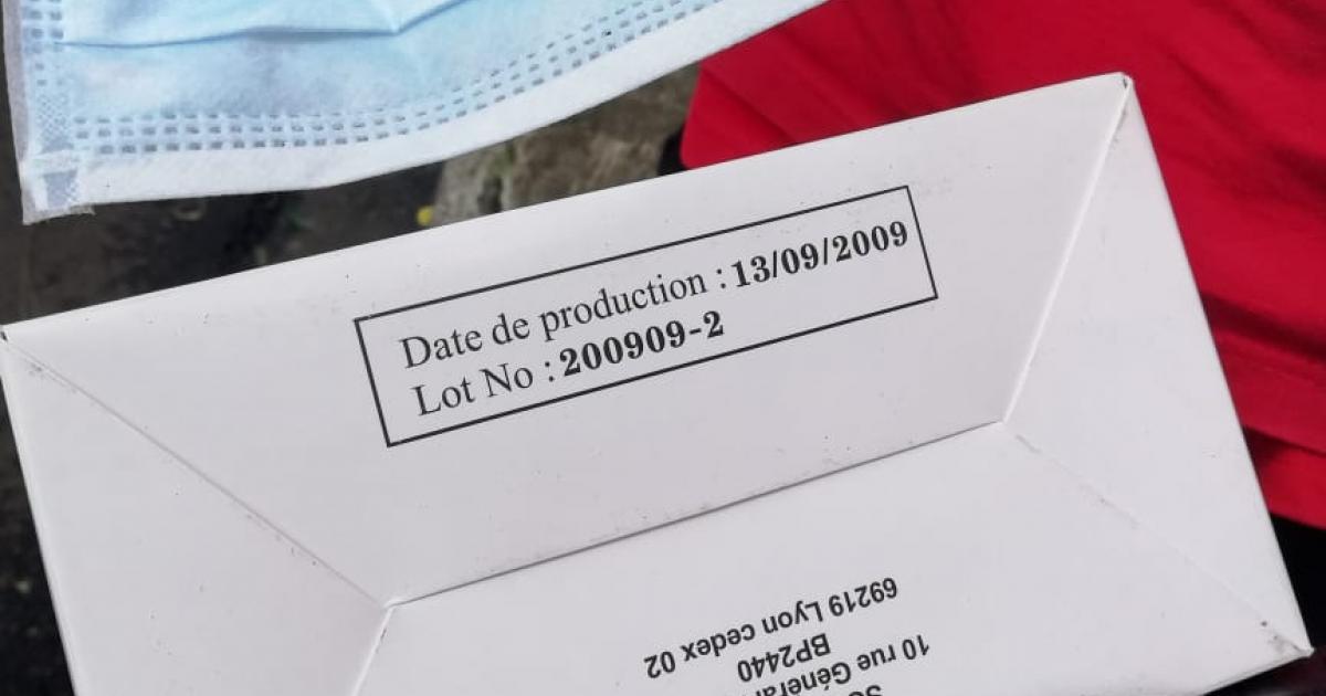 Conflit à La Poste : la direction indique avoir fait tester les masques de la discorde