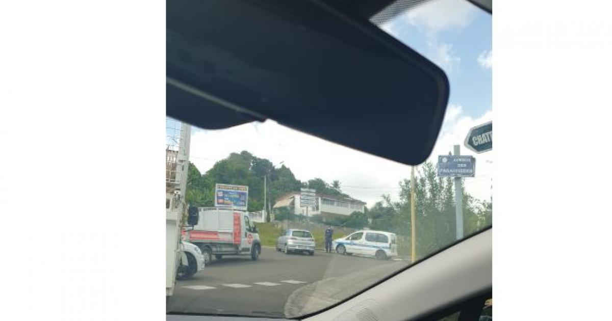     





Un enfant de 9 ans renversé par une voiture à Fort-de-France




