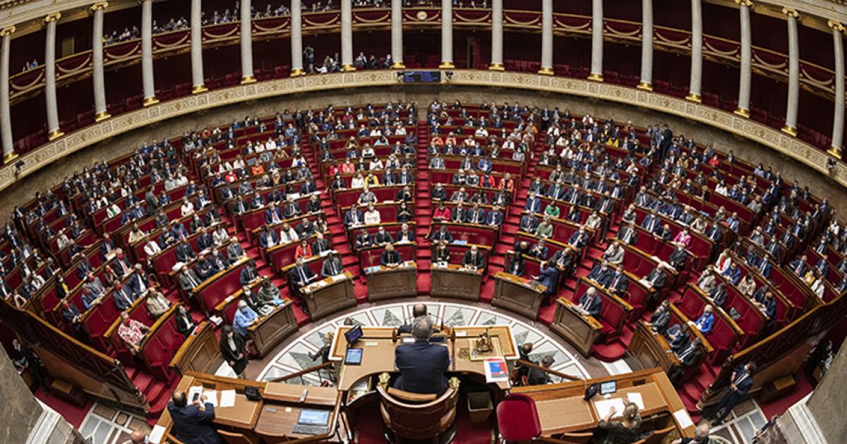 COVID-19 : le Parlement adopte la prolongation de l'état d'urgence sanitaire