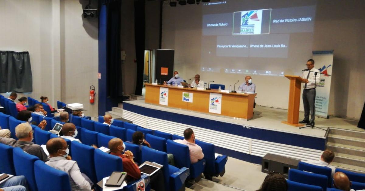 Une réunion des maires pour débattre du projet de "loi 4D"