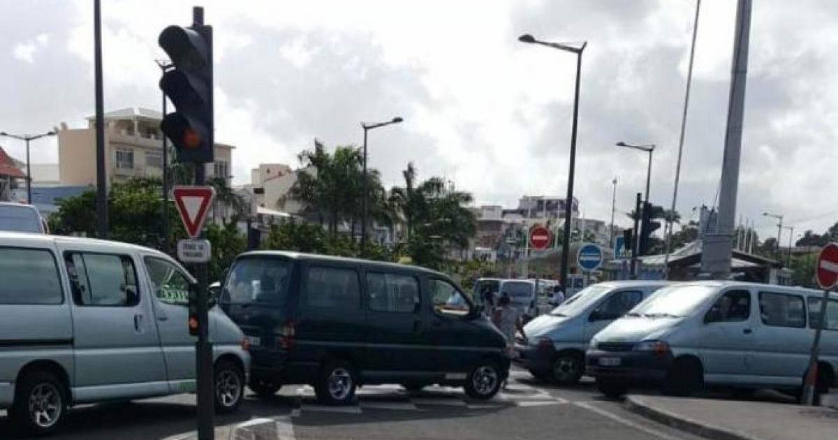 135 000 euros, le prix du rachat de la licence pour les chauffeurs de taxis collectifs