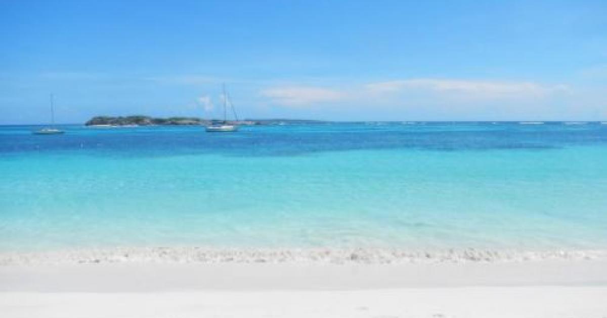     





Baignade interdite à Saint-Martin après l'attaque mortelle d'une touriste par un requin




