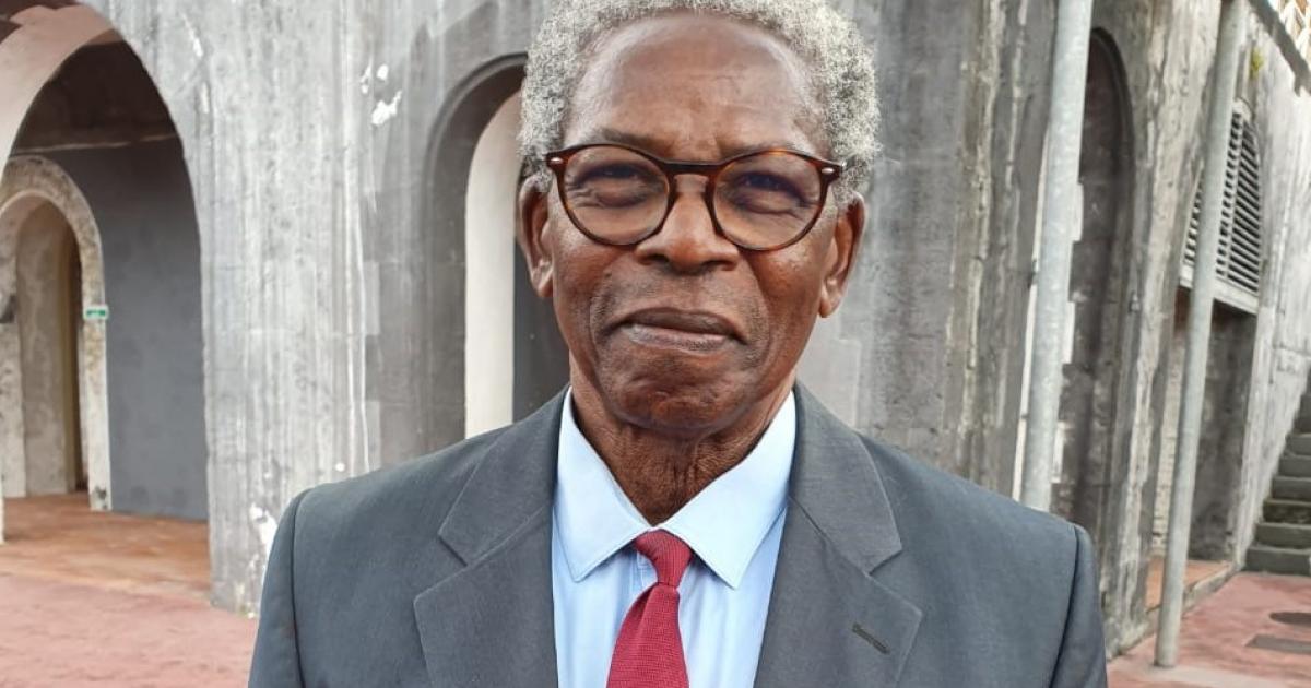     





La première faculté des lettres de Guadeloupe officiellement inaugurée 




