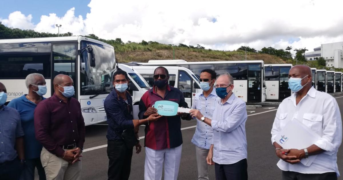 11 bus flambants neufs pour desservir le Nord de la Martinique