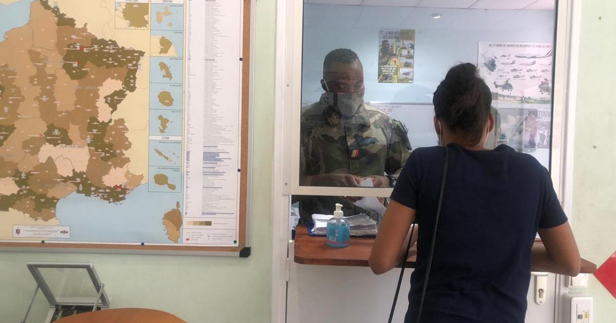 Le recrutement de l'armée continue